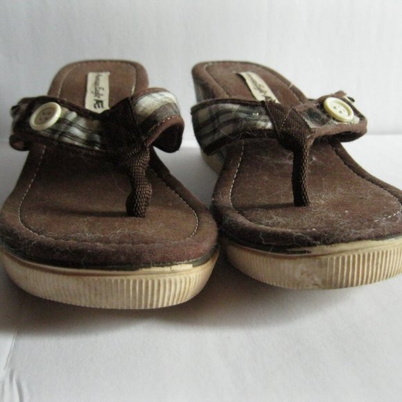 American Eagle Brown Plaid Button Wedge Sandals - Picture 2 of 9